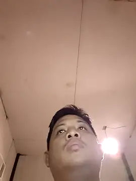 Cruncchy Pertunjukan Webcam