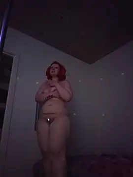 Chat XXX en directo de MadelynDaisy