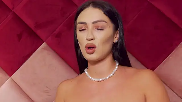 VictoriaLanes Adlı Modelin Canlı XXX Sohbeti