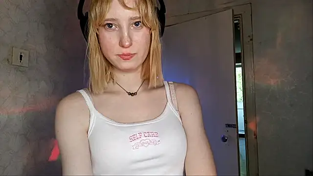 CuteLittleAngelのライブXXXチャット