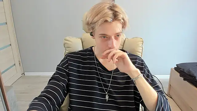 XXX chat uživo modela zane_steele