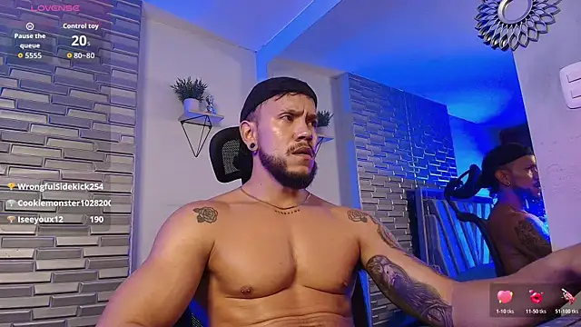 Chat XXX ao vivo de ARON_TAYLER01