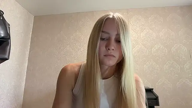 دردشة blondegirl2026 الجنسية المباشرة