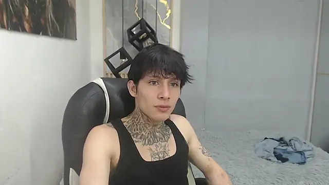 Cry_therealn Live XXX chat