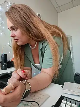 Juicy_PeachLux's Live XXX Chat