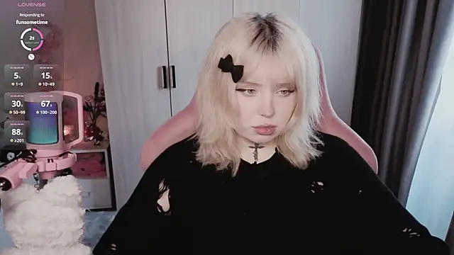 צ'אט XXX בשידור חי של yumi_charm