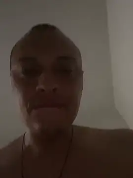 Velez77c Show in webcam