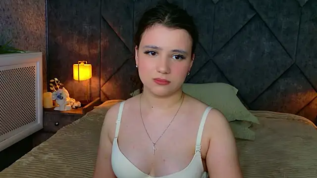 Pauline_Heaven Chat XXX in diretta