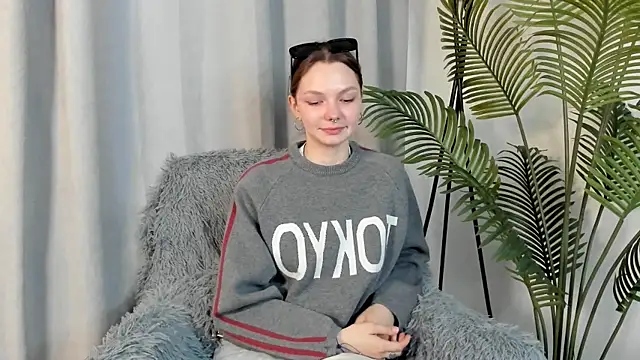 EmilieFerullo Live XXX-chat