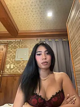 Chatroom XXX en direct de hugecock_tamira