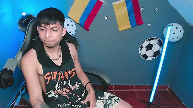 Czat XXX na żywo – ALPHA_LATINO
