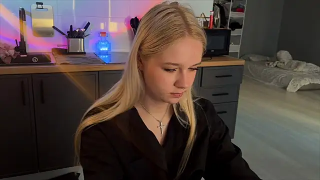 MichelleMargiela élő XXX-chatje