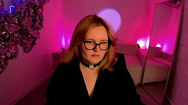 Chat XXX en directo de KathyBriggs