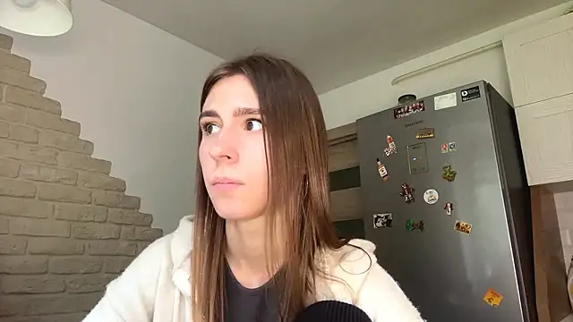 ZaraGuyette Chat XXX in diretta