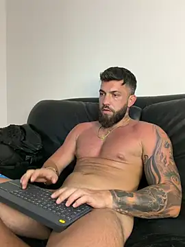 XXX chat uživo modela LustyMike_