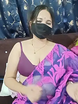 Chat XXX en directo de Cute-Sweety