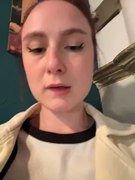 XXX chat uživo modela Dina_Tease