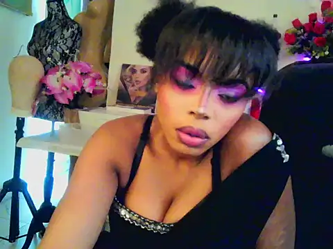 Anaconda2350's Live XXX Chat