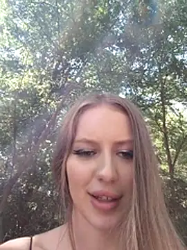 caressyourself Chat XXX live