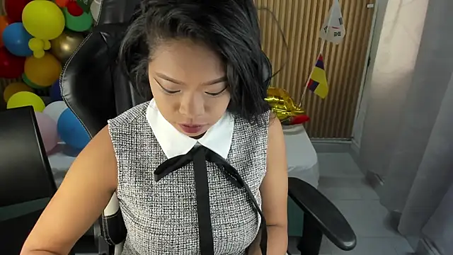Lili_16 Live XXX-chat