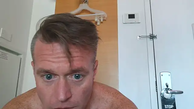 DILFiGuess1 라이브 XXX 채팅