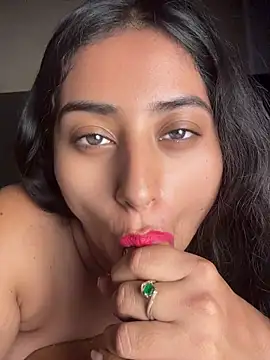 XXX chat uživo modela Valentinne_z