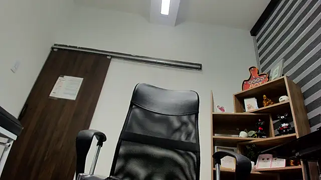 Živý XXX chat LeilaSmith_