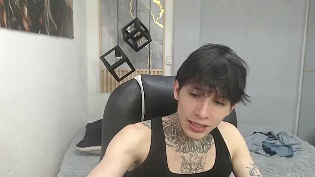 Chat XXX Live Cry_thereal