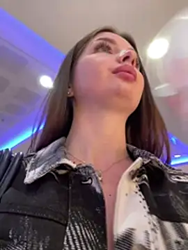 XXX chat uživo modela KrisMagnoly