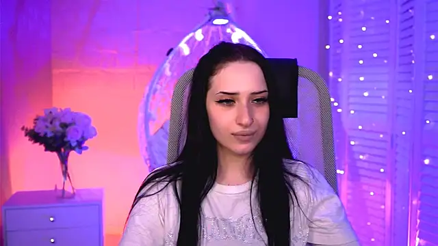 XXX chat uživo modela MonicaLowes