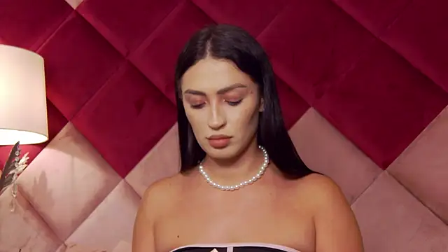 VictoriaLanes' Live XXX Chat