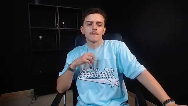 FelixStarkk live XXX chat