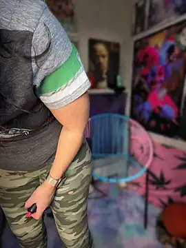 Jennybootyjones' Live XXX Chat