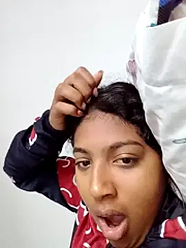 Ebonysex18 élő XXX-chatje