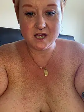 دردشة BustyRedxx الجنسية المباشرة