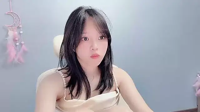 Yanys521 即時 XXX 聊天