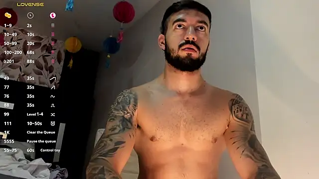 XXX chat uživo modela MarkWalker__