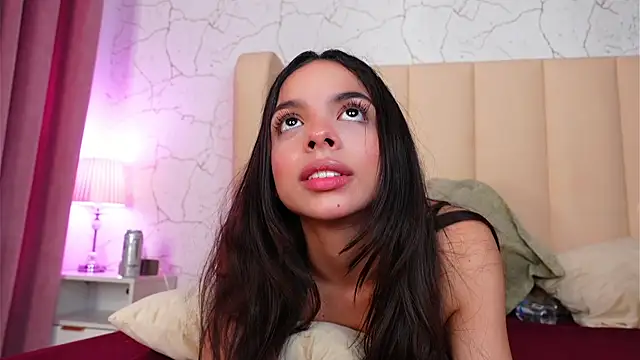 BambiRoses' Live XXX Chat