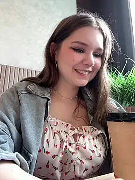 PumaShyXD élő XXX-chatje
