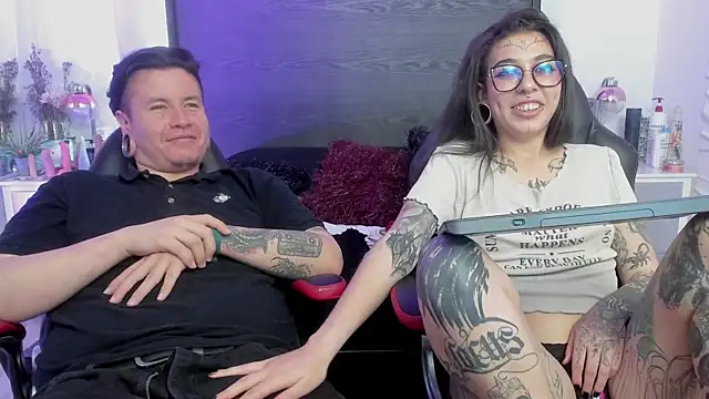 Czat XXX na żywo – inkedsinners_