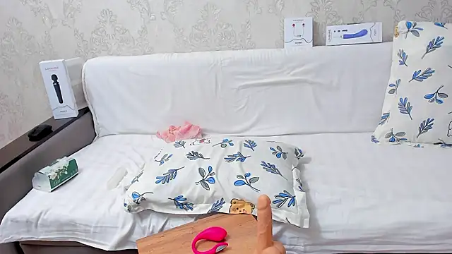 ToraMika's Live XXX Chat