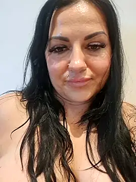 Онлайн чат XXX juliaaa18