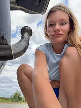 Chat XXX Live justmilaa