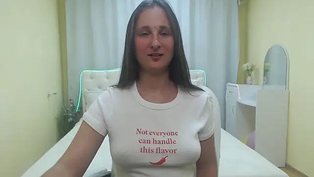 Онлайн чат XXX MichelLeee