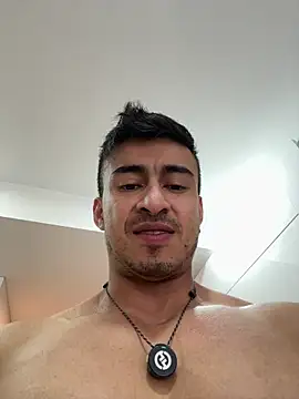 Chris_Clarck's Live XXX Chat