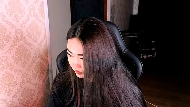Sembang XXX Secara Langsung Emma_Uilson