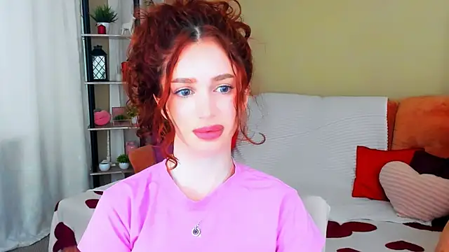 Онлайн чат XXX ChristinaConteeree