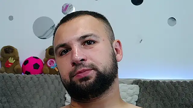 צ'אט XXX בשידור חי של liam_studd