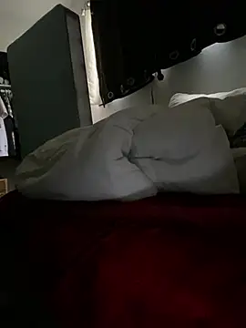 XXX chat uživo modela GusanoDelicioso