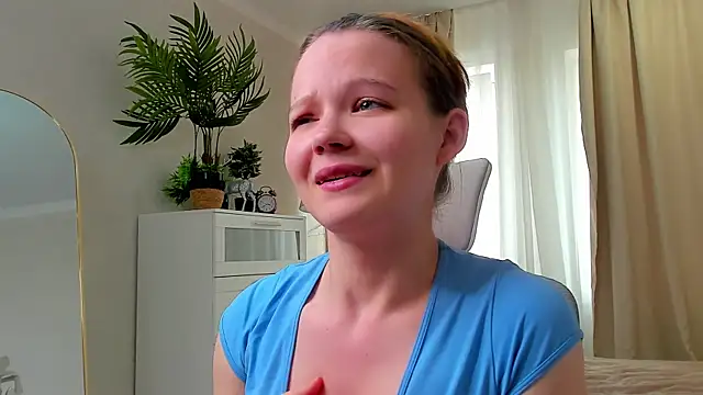 NaomiFess' Live XXX Chat